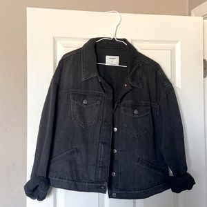 Oversized black jean jacket!